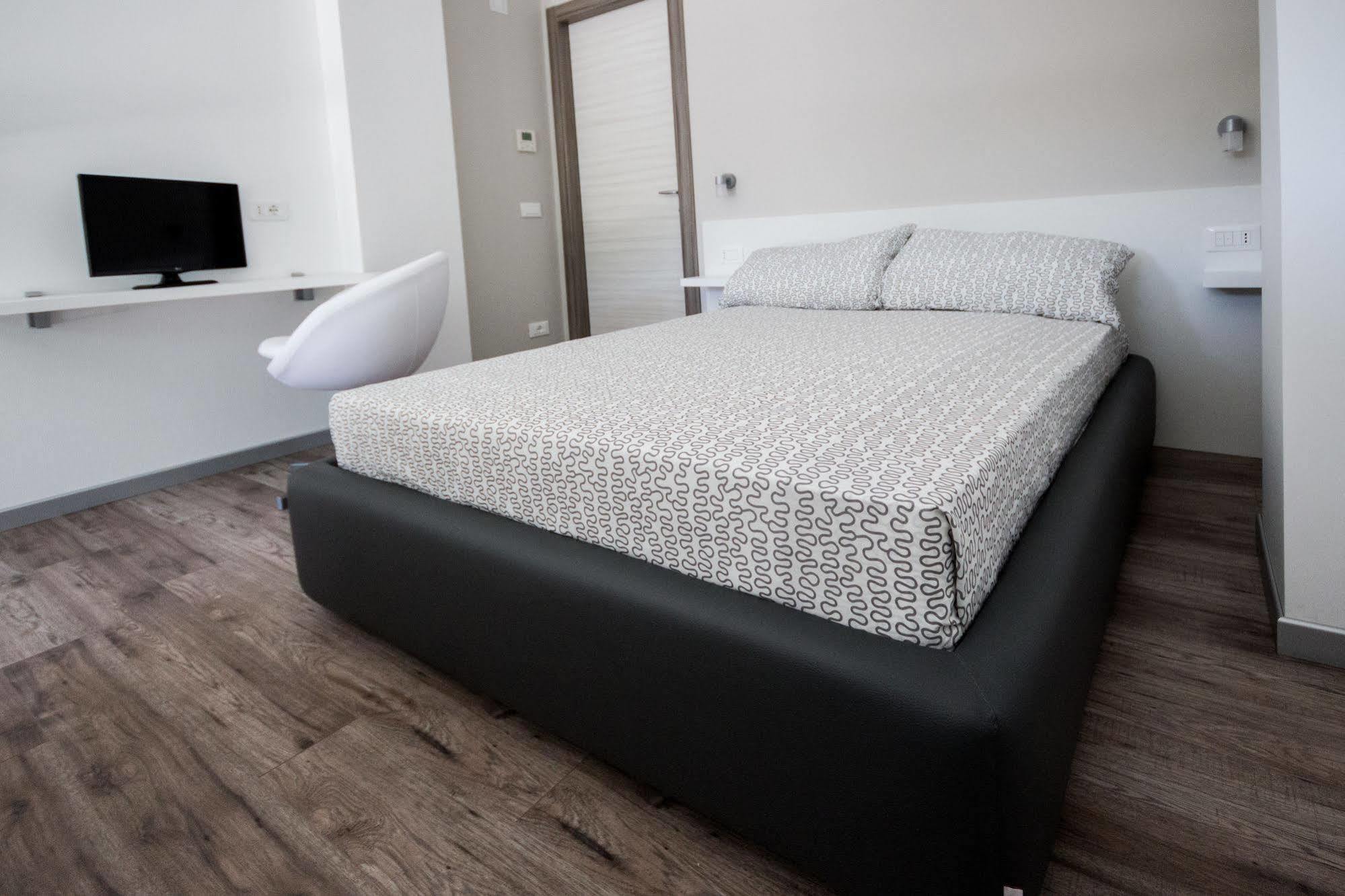 Homiquo - Royal Suite Como Lake Lake Como Экстерьер фото
